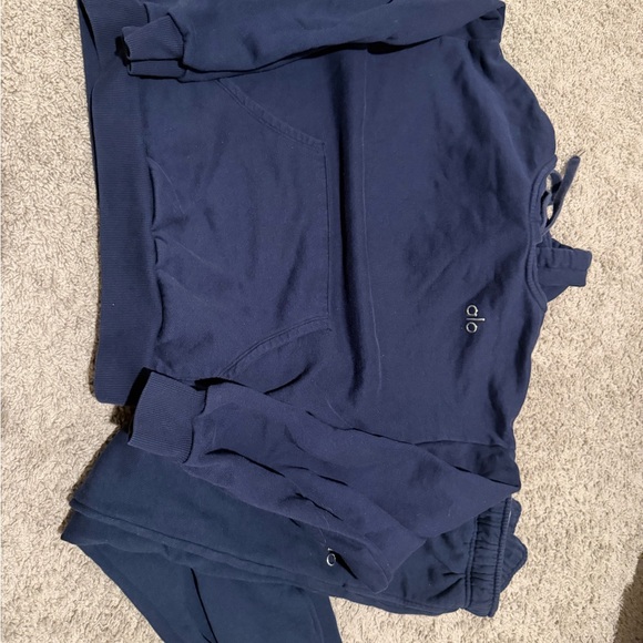 ALO Accolade Navy Blue Sweatpants and Hoodie Set - Picture 6 of 8